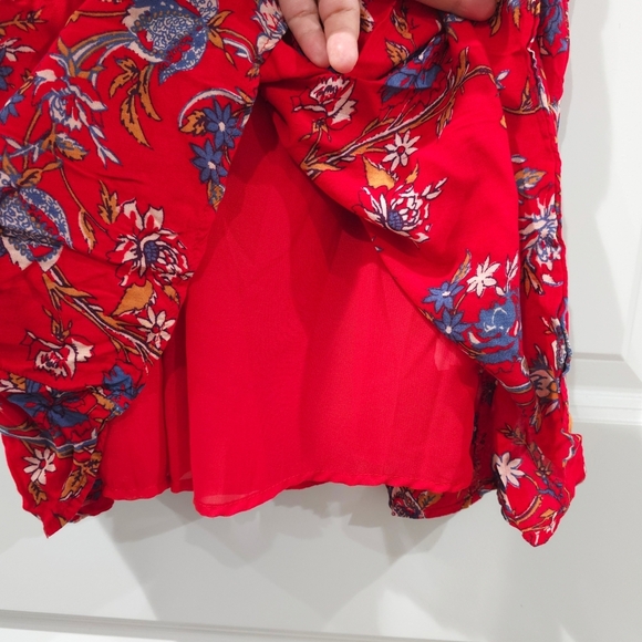Lucky Brand Short Sleeve Vneck Mini Red Floral Dress, Tie Back, With Pockets - Picture 8 of 12